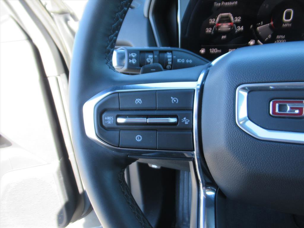 Used 2025 GMC Terrain Elevation image 18