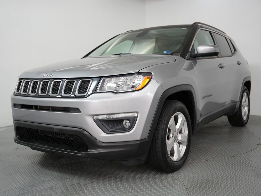 Used 2018 Jeep Compass Latitude w/ Popular Equipment Group image 3