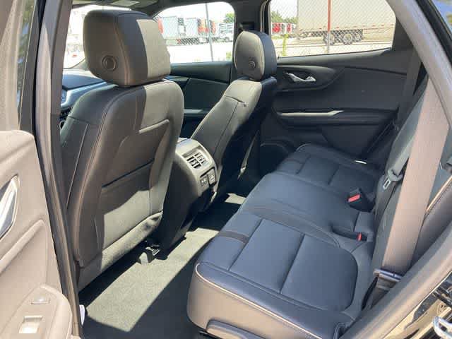 Used 2023 Chevrolet Blazer Premier w/ Enhanced Convenience Package FWD image 17