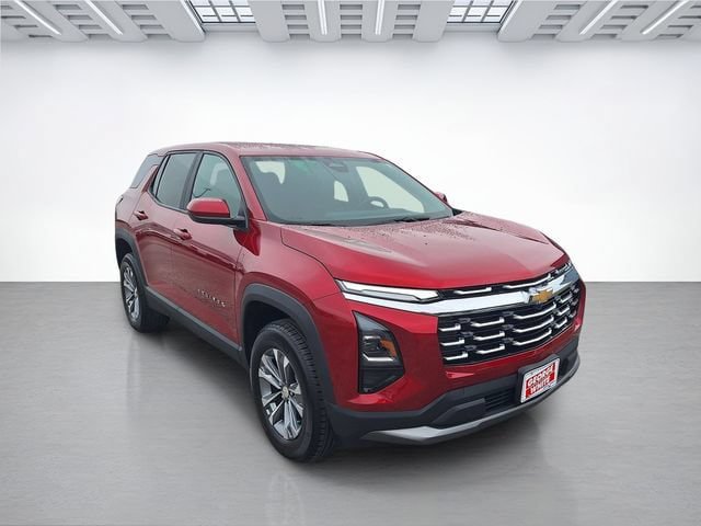 Used 2026 Chevrolet Equinox LT AWD/4WD image 2