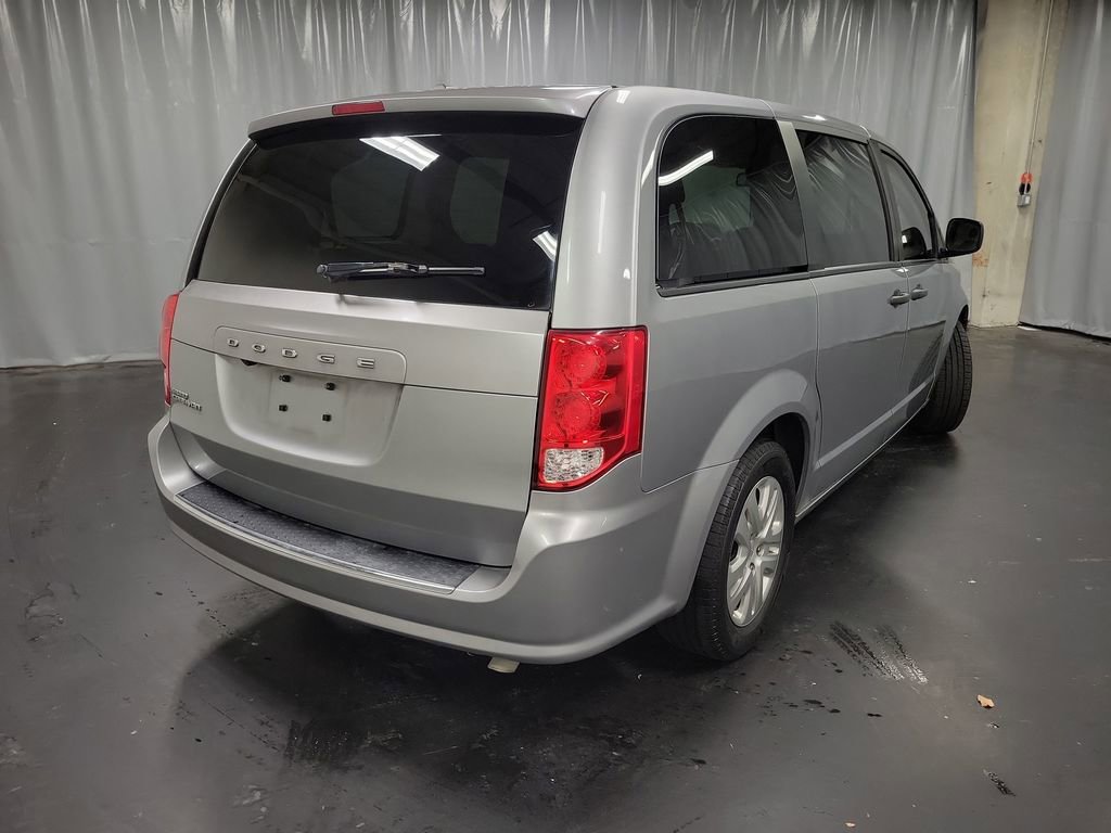 Used 2019 Dodge Grand Caravan SE w/ UConnect Hands-Free Group image 9