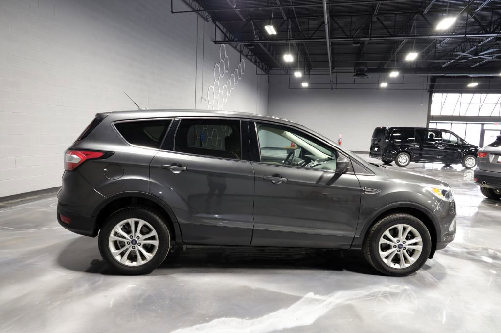 Used 2017 Ford Escape SE w/ SE Cold Weather Package image 8