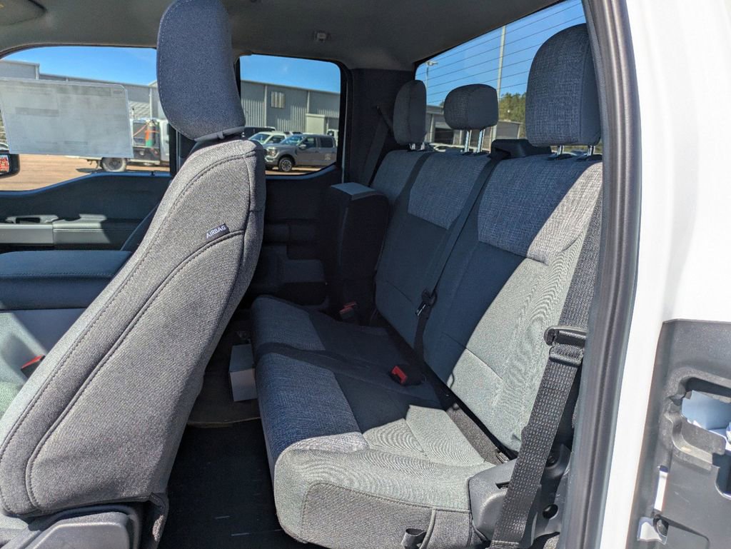 New 2025 Ford F450 XLT w/ XLT Value Package image 9