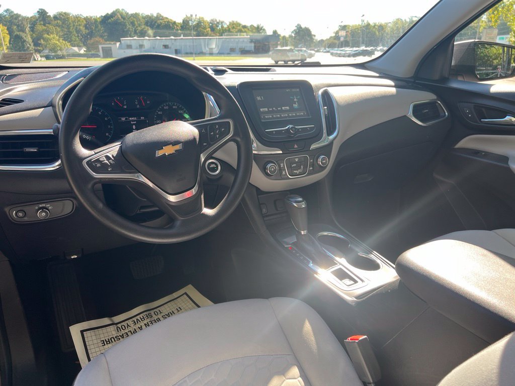 Used 2018 Chevrolet Equinox LS FWD image 14