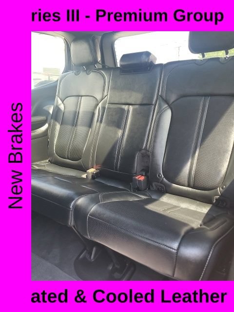 Used 2023 Jeep Wagoneer Series III w/ Premium Group I AWD/4WD image 16