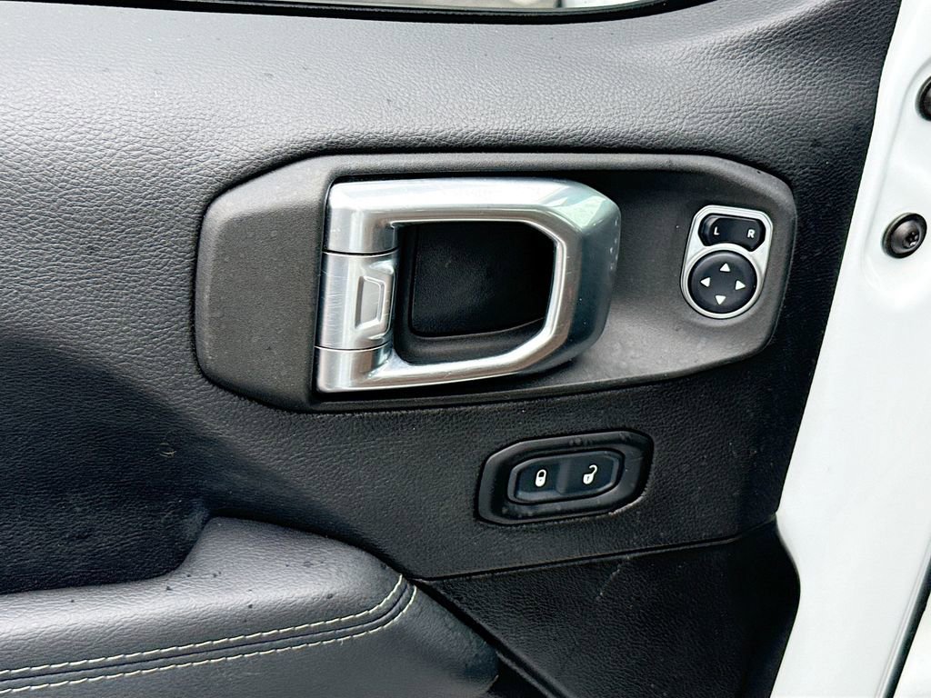 Used 2021 Jeep Wrangler Unlimited Sahara w/ Safety Group image 19