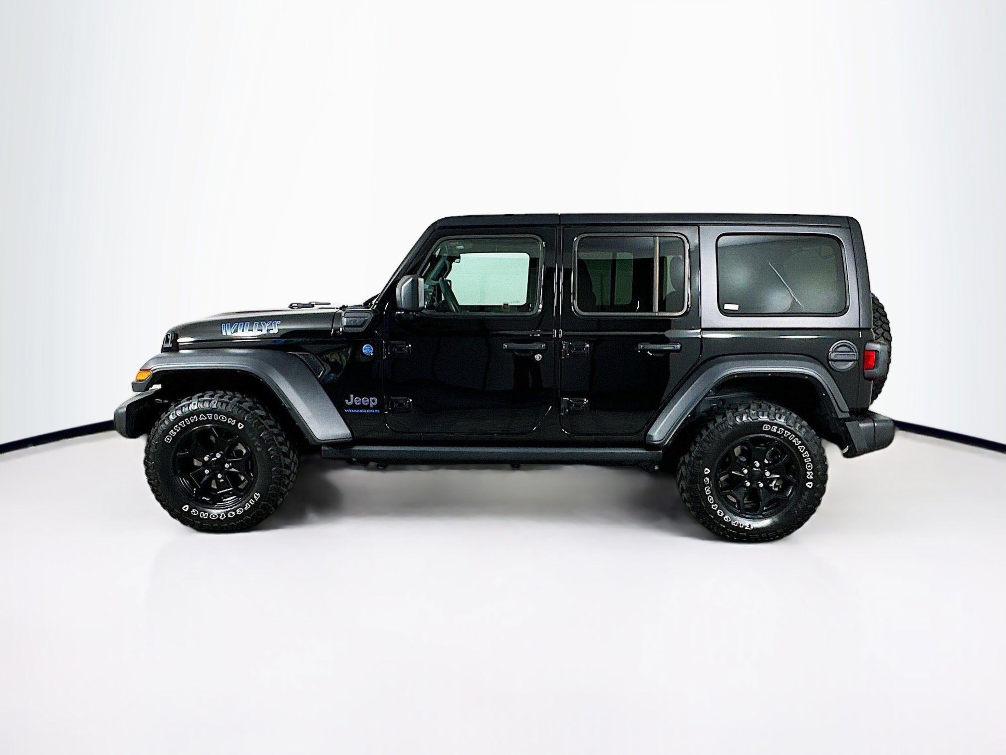 Used 2023 Jeep Wrangler Unlimited w/ Cold Weather Group image 4