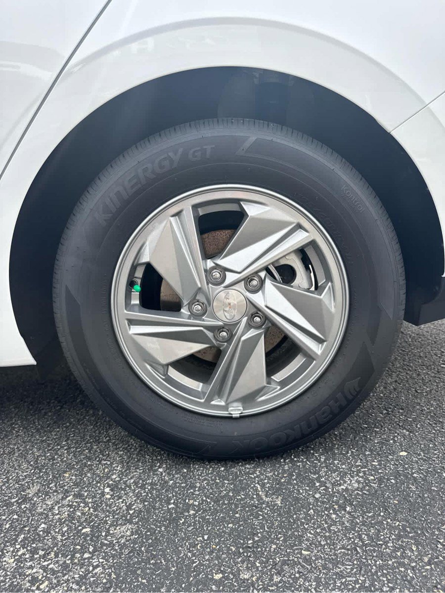 New 2026 Hyundai Elantra SE FWD image 18