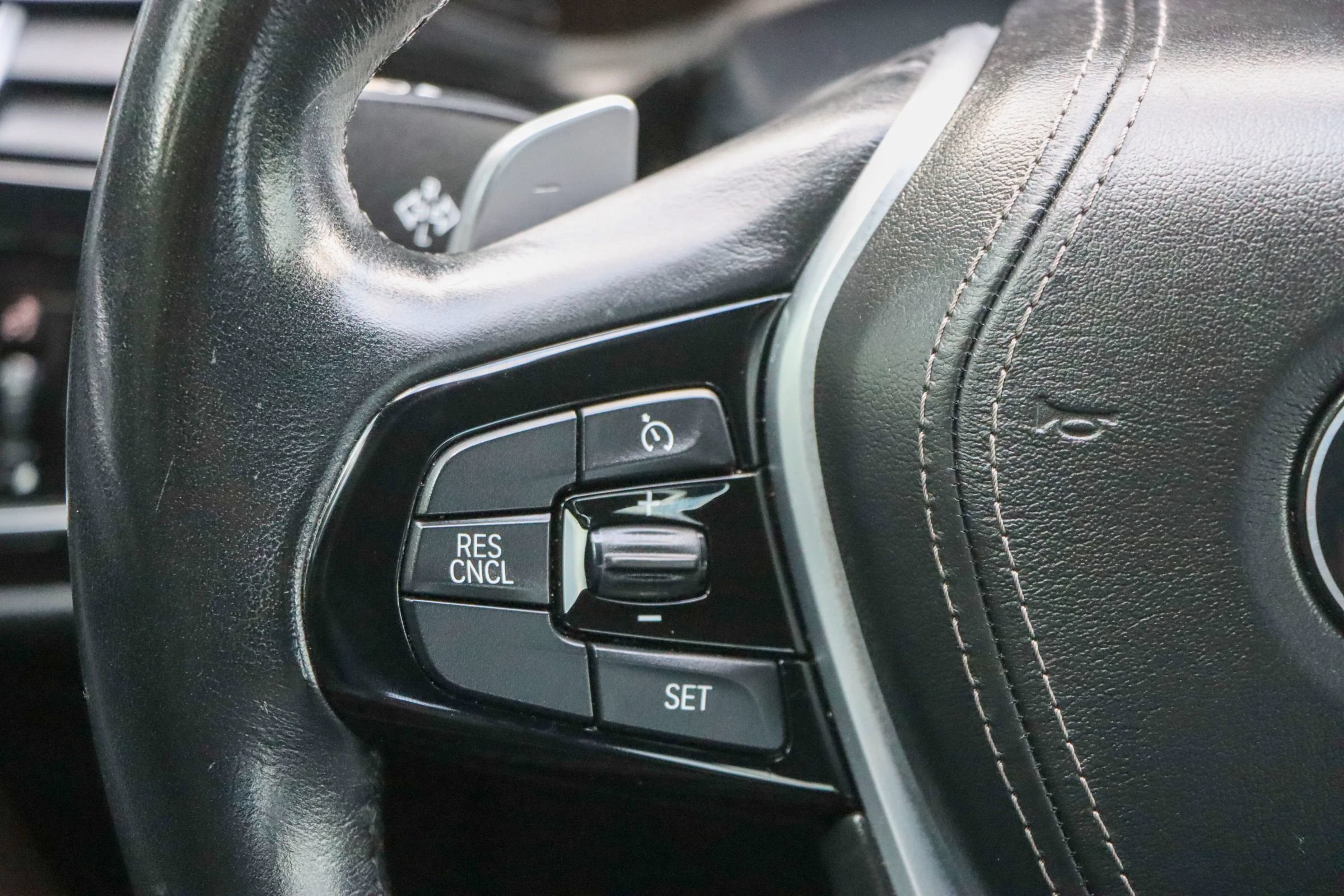Used 2018 BMW 540i w/ Premium Package RWD image 29