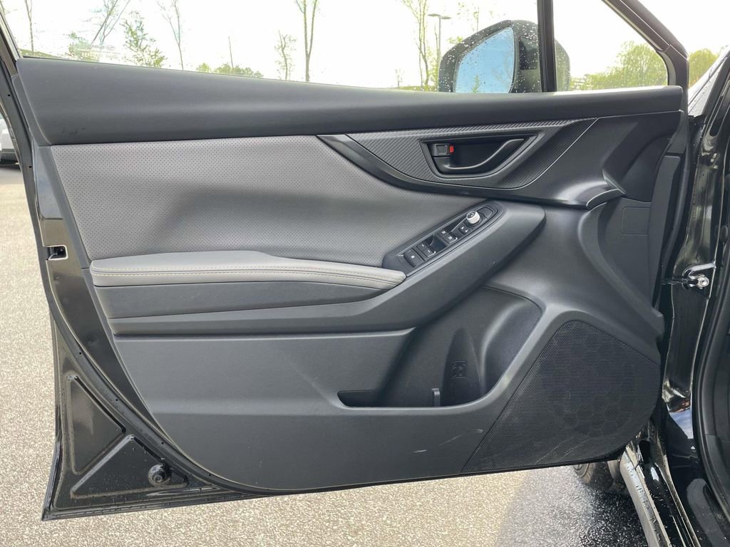 Used 2022 Subaru Crosstrek 2.5i Sport w/ Moonroof Package image 5