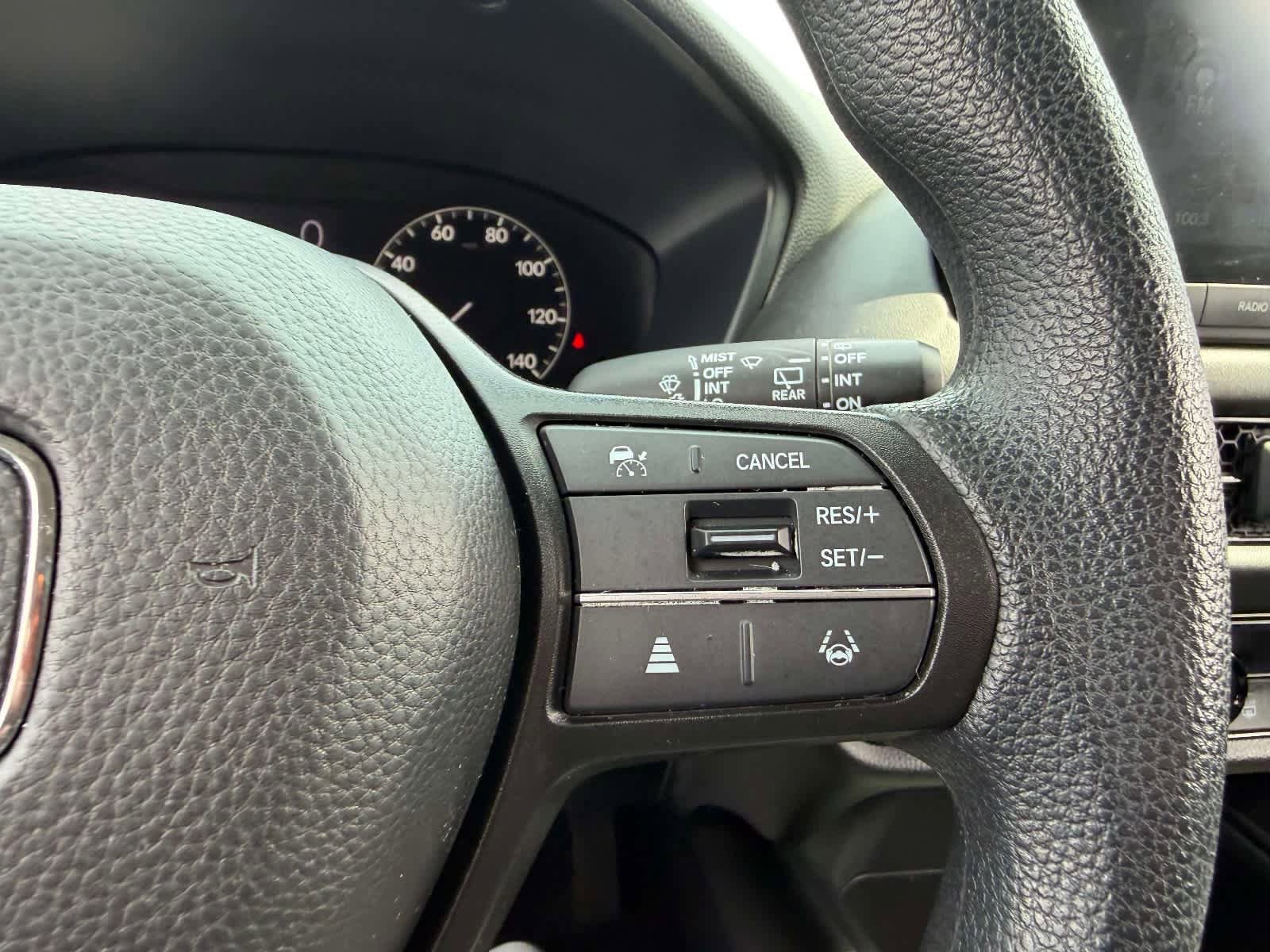 Used 2023 Honda HR-V LX image 23