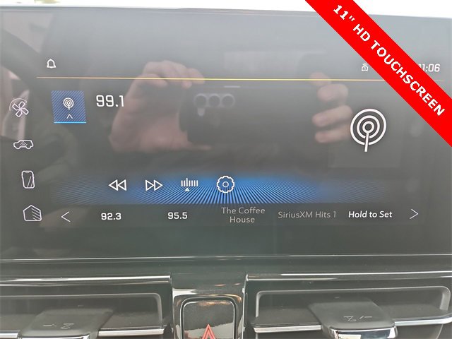 Used 2025 Chevrolet TrailBlazer RS w/ Convenience Package image 13