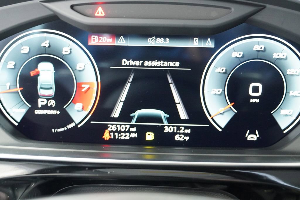 Used 2023 Audi S8 image 13