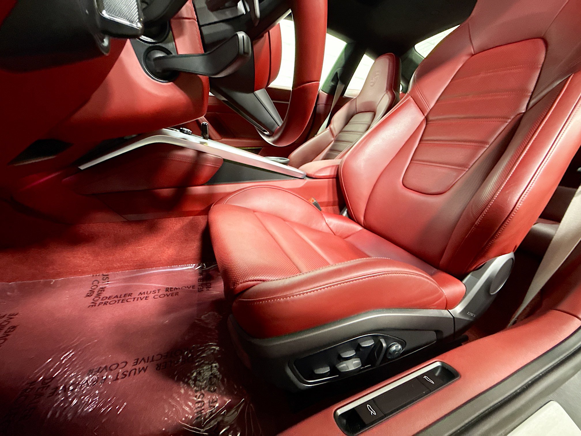 Certified 2022 Porsche 911 Turbo AWD/4WD image 5
