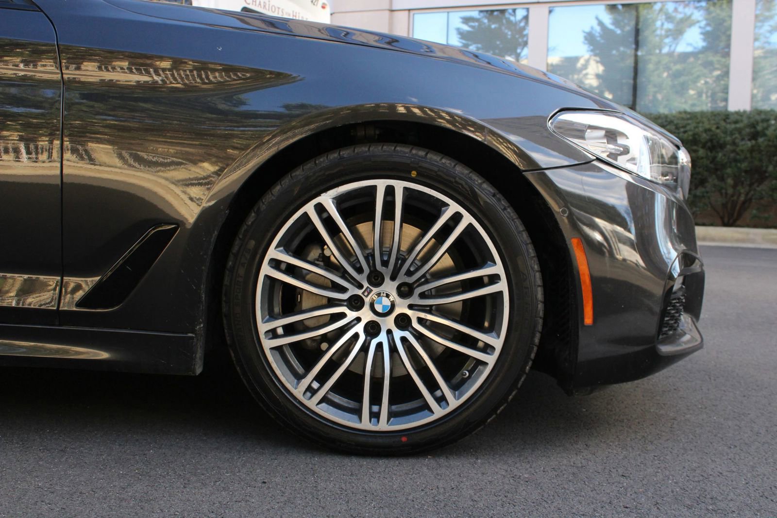 Used 2018 BMW 530i xDrive AWD/4WD image 4