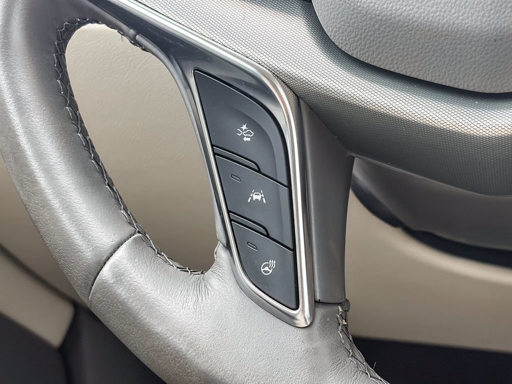 Certified 2023 Cadillac XT5 Premium Luxury w/ Technology Package FWD image 17