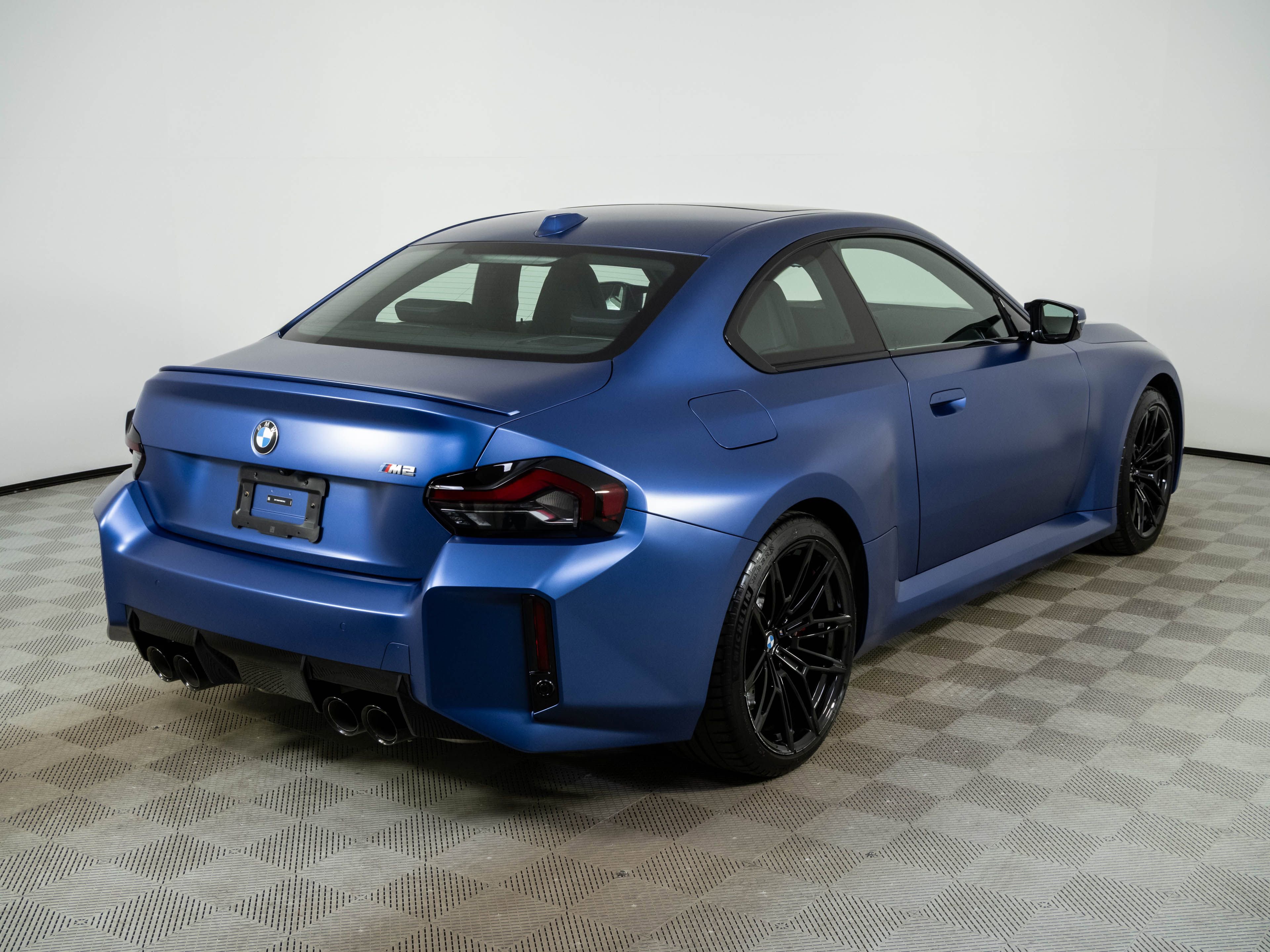 Used 2024 BMW M2 w/ Lighting Package RWD image 22