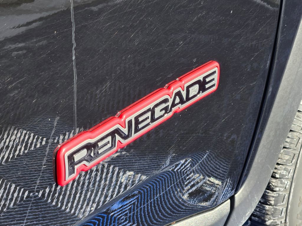 Used 2023 Jeep Renegade Trailhawk AWD/4WD image 31