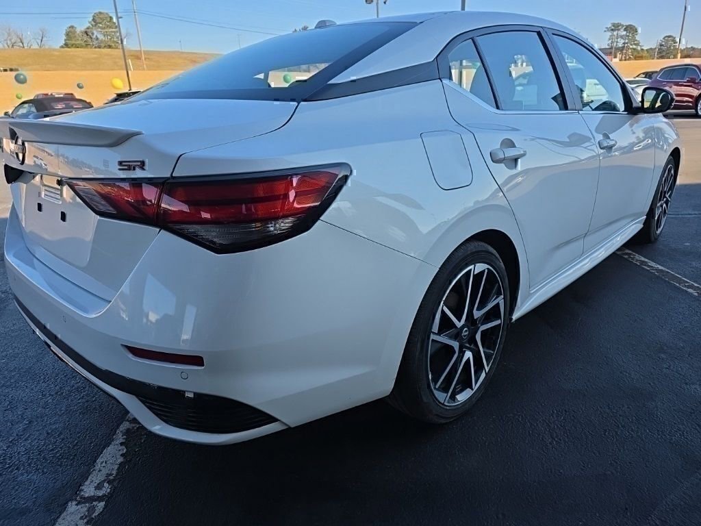 Used 2025 Nissan Sentra SR FWD image 5