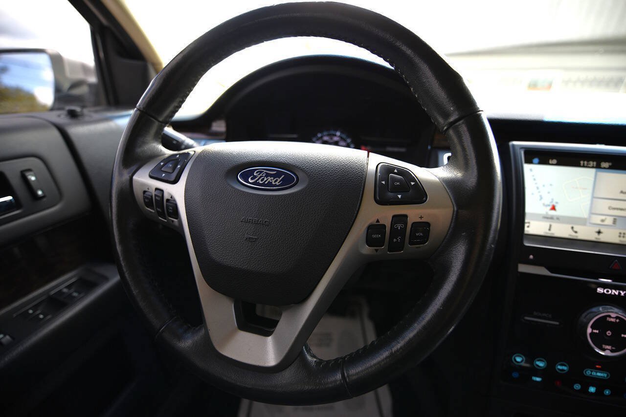 Used 2018 Ford Flex Limited FWD image 17