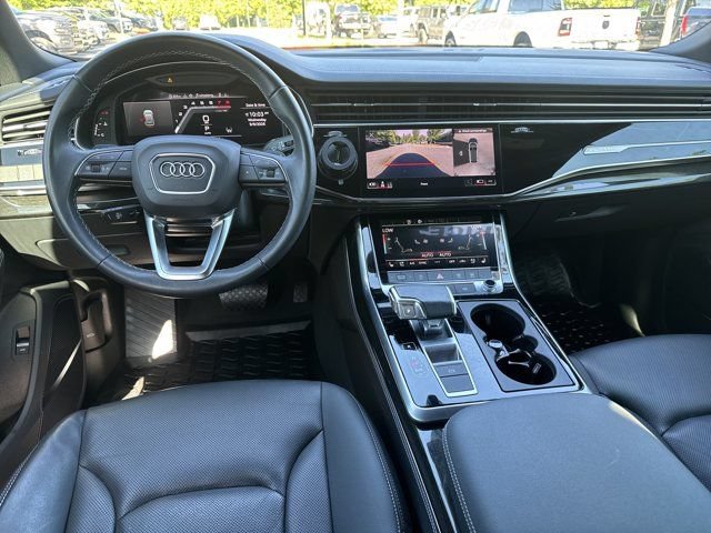 Used 2025 Audi Q8 Premium Plus AWD/4WD image 25