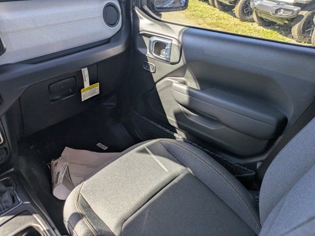 New 2026 Jeep Gladiator Willys AWD/4WD image 15