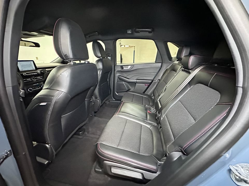 Certified 2025 Ford Escape ST-Line image 26