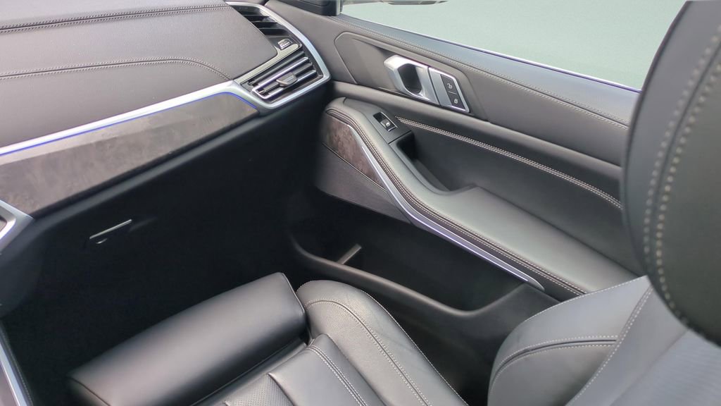 Used 2022 BMW X5 sDrive40i w/ Premium Package RWD image 21