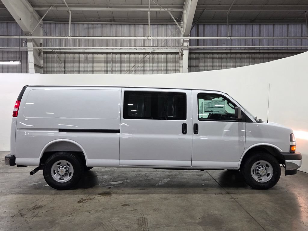 New 2025 Chevrolet Express 3500 Extended w/ Driver Convenience Package RWD image 9