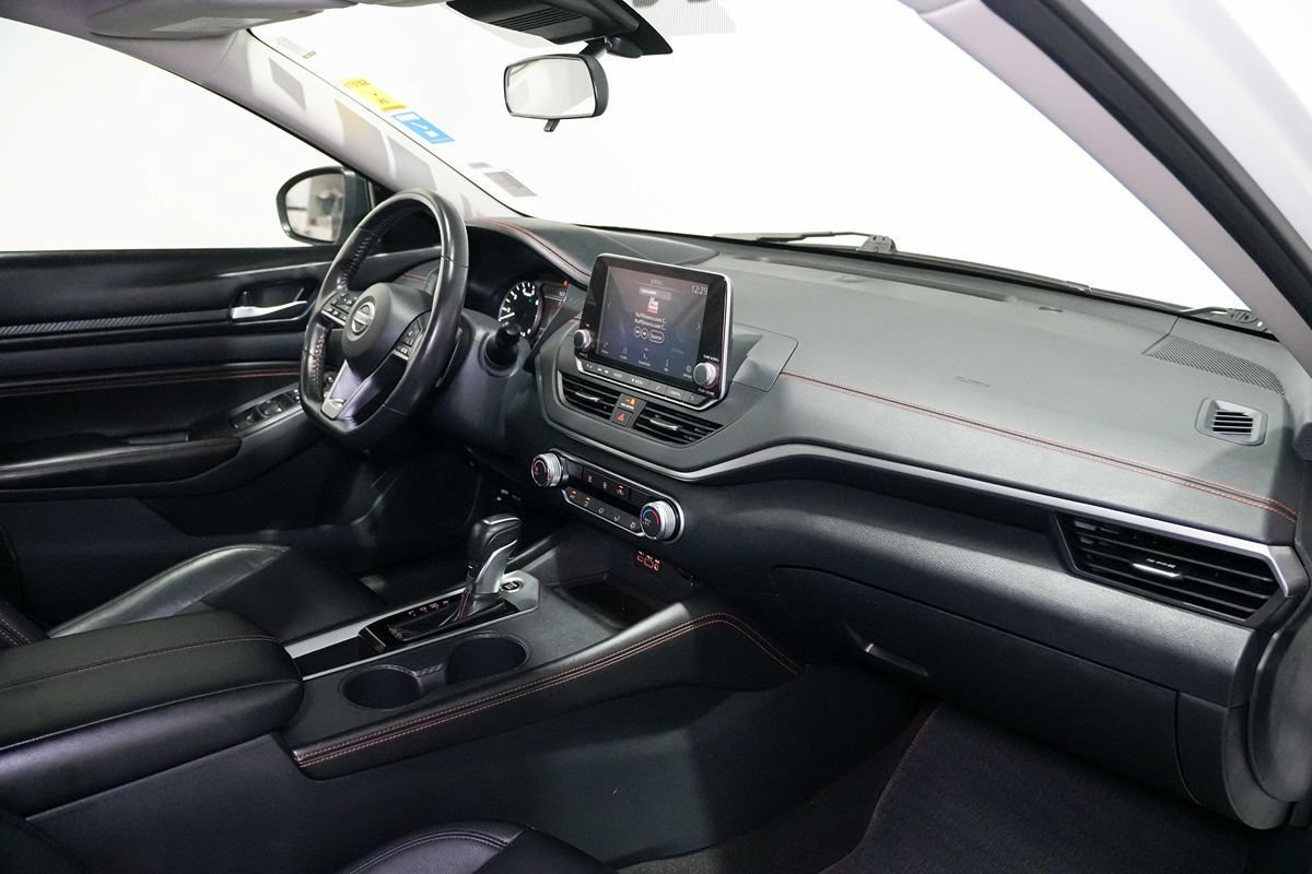 Used 2022 Nissan Altima 2.5 SR FWD image 25