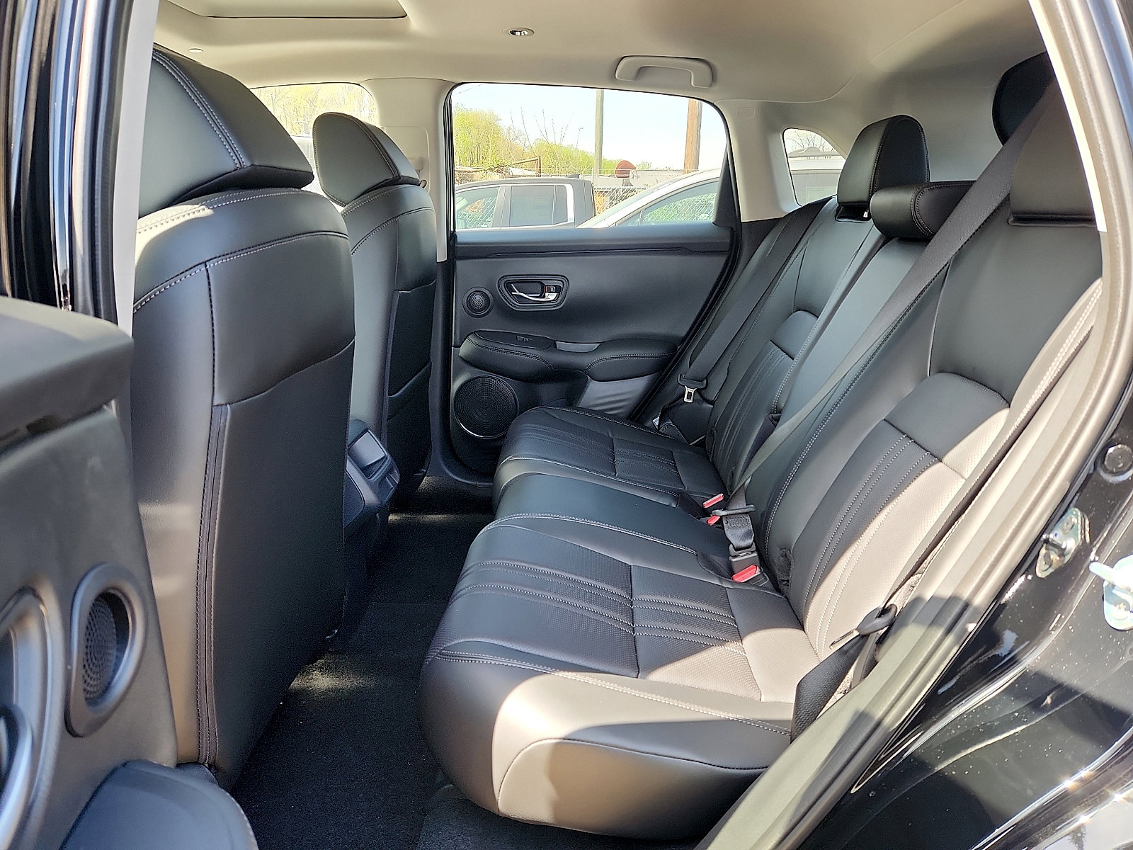 New 2026 Honda HR-V EX-L image 6