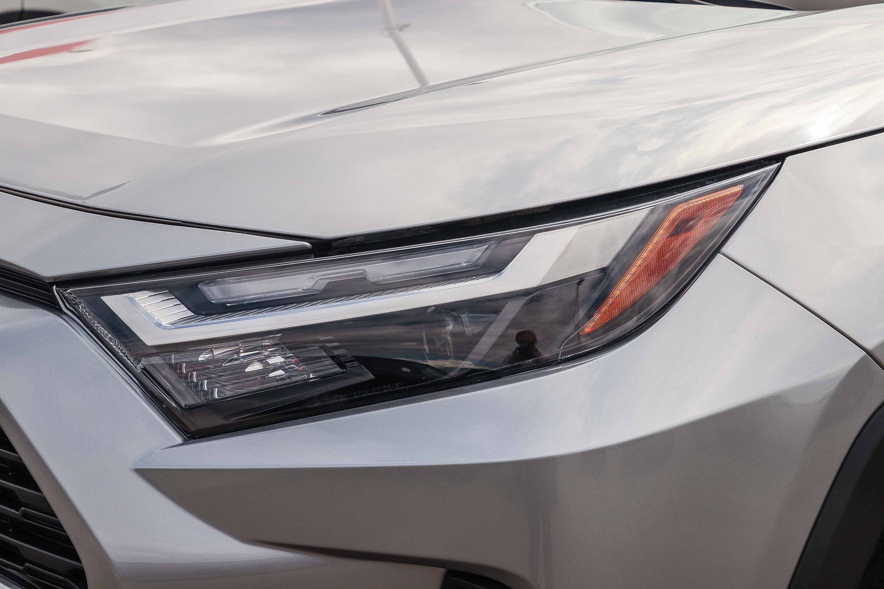 Used 2025 Toyota RAV4 XLE FWD image 10