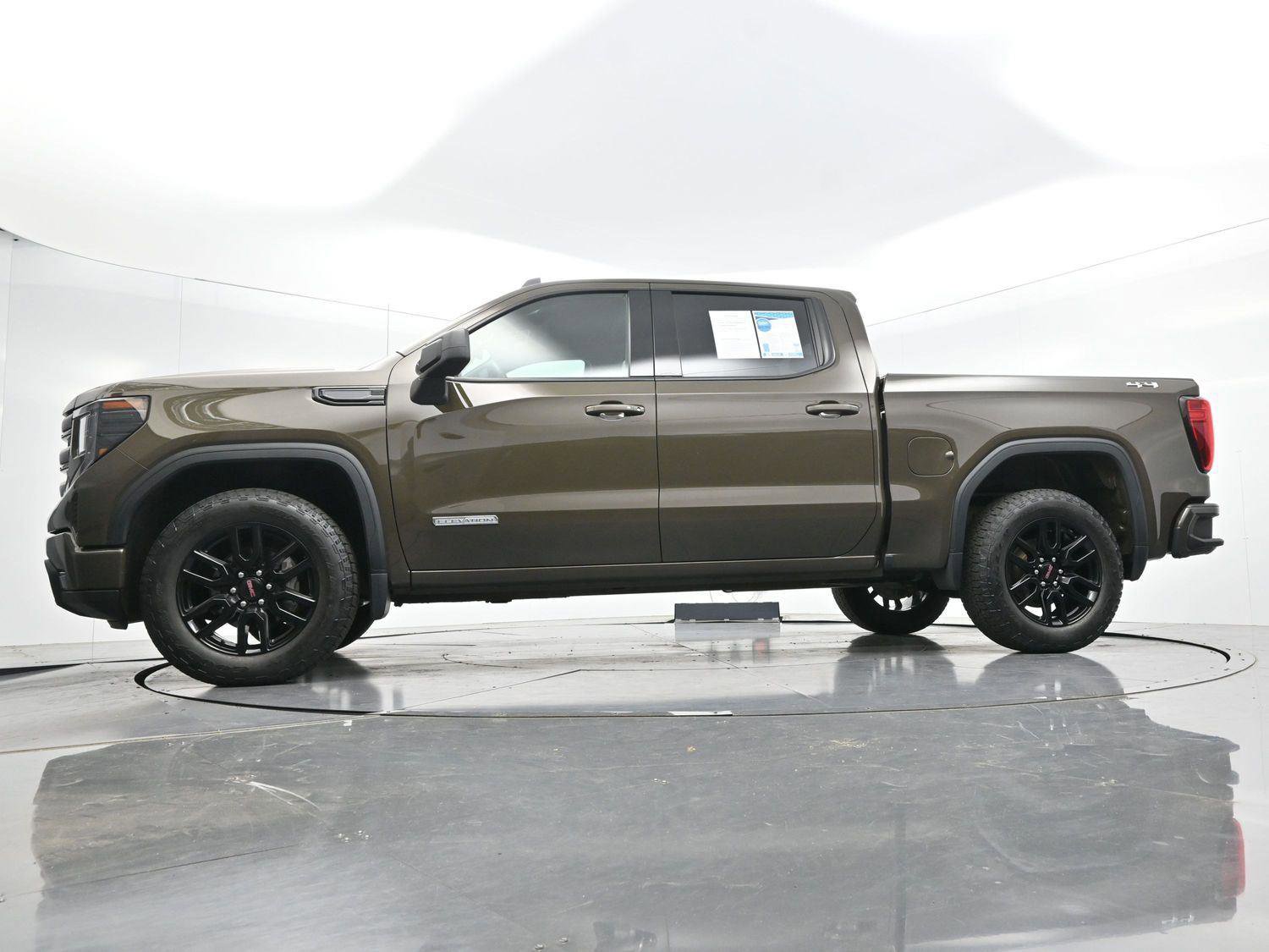 Used 2023 GMC Sierra 1500 Elevation image 42