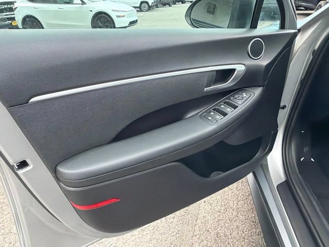 Used 2020 Hyundai Sonata SE w/ Cargo Package FWD image 16