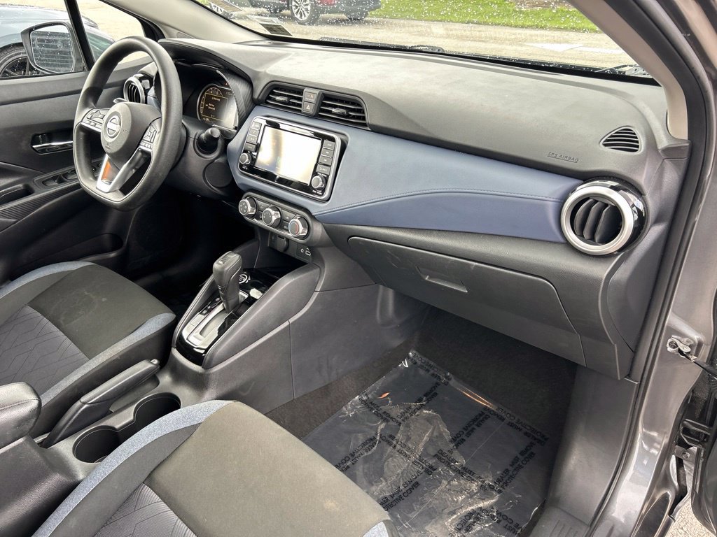Used 2024 Nissan Versa SV FWD image 39