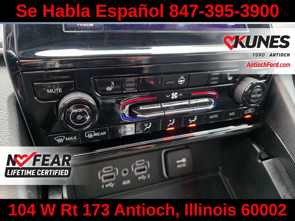 Used 2025 Jeep Grand Cherokee Altitude AWD/4WD image 39