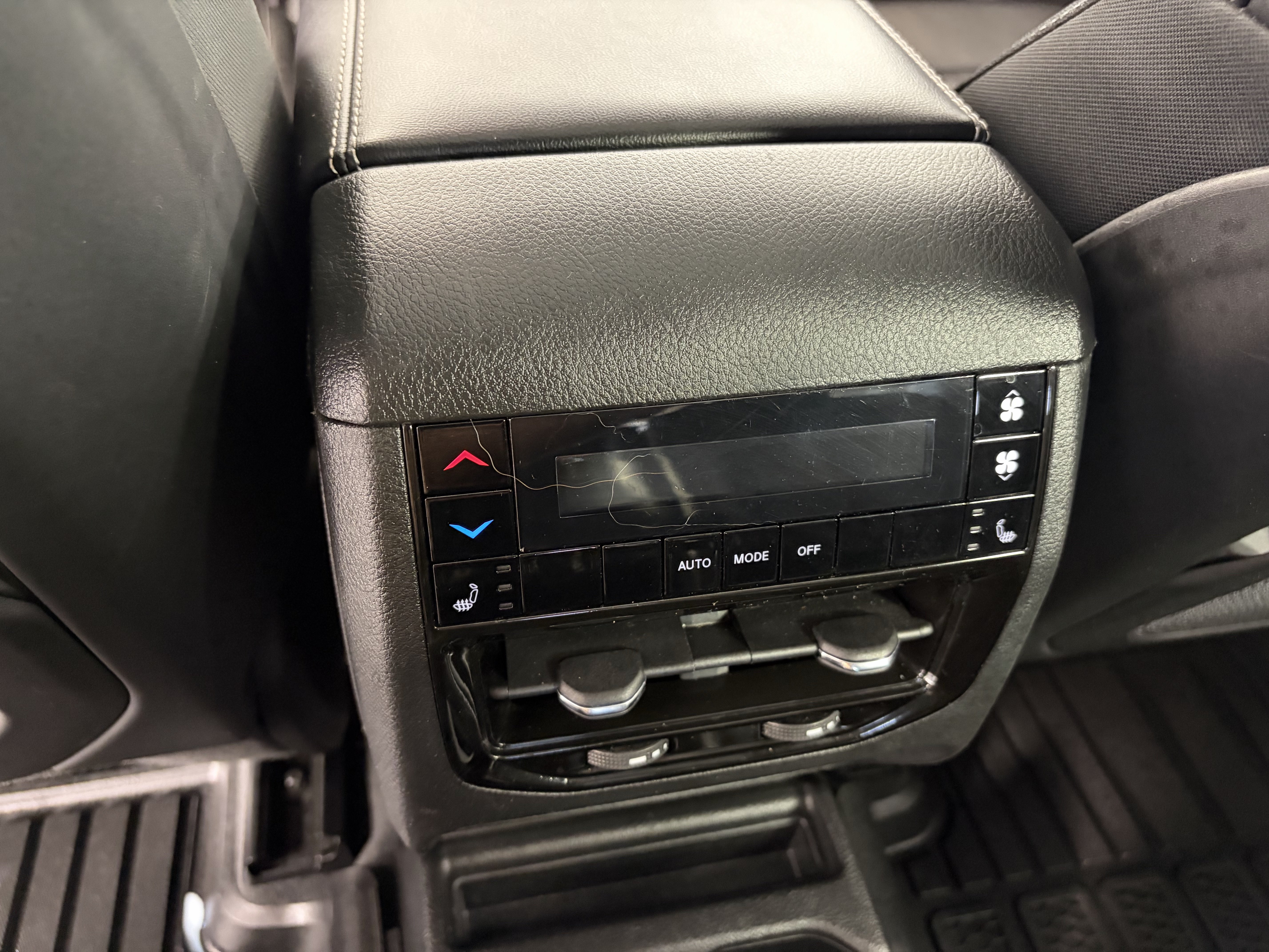 Used 2023 Jeep Grand Cherokee L Limited w/ Luxury Tech Group II AWD/4WD image 20