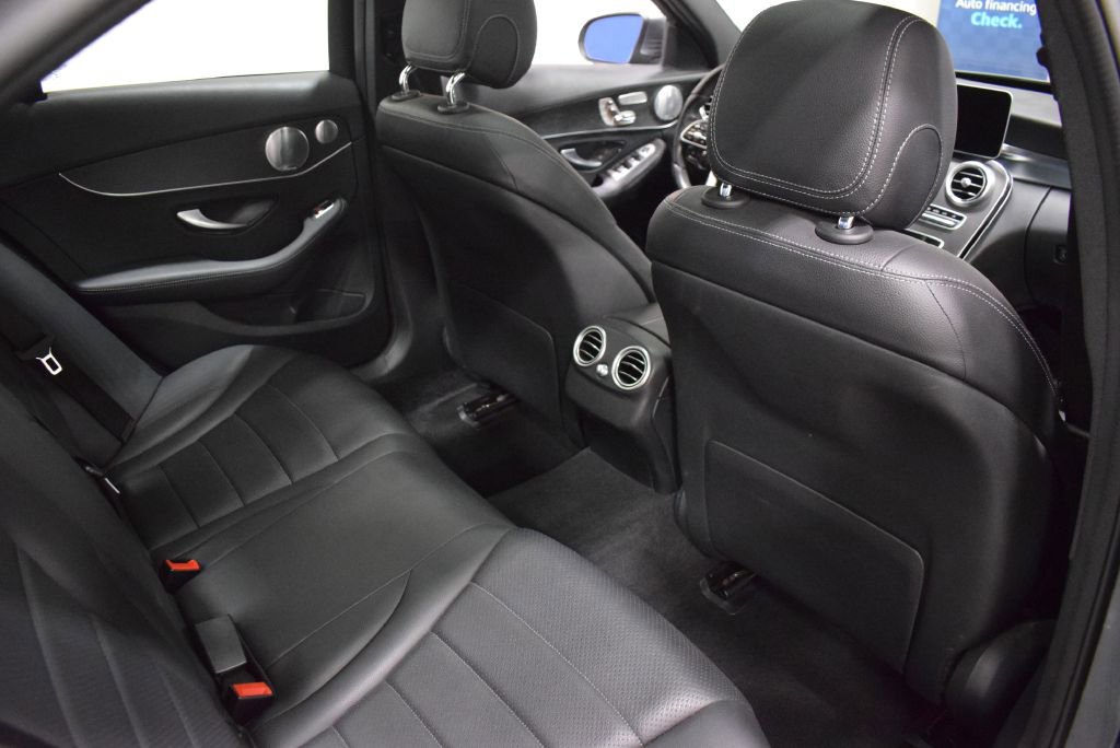 Used 2021 Mercedes-Benz C 300 4MATIC Sedan w/ Driver Assistance Package image 18