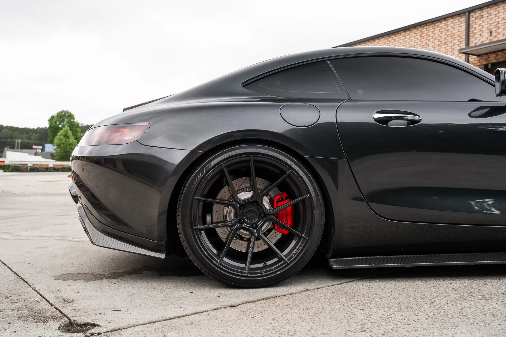 Used 2016 Mercedes-Benz AMG GT S w/ Exclusive Interior Package image 11