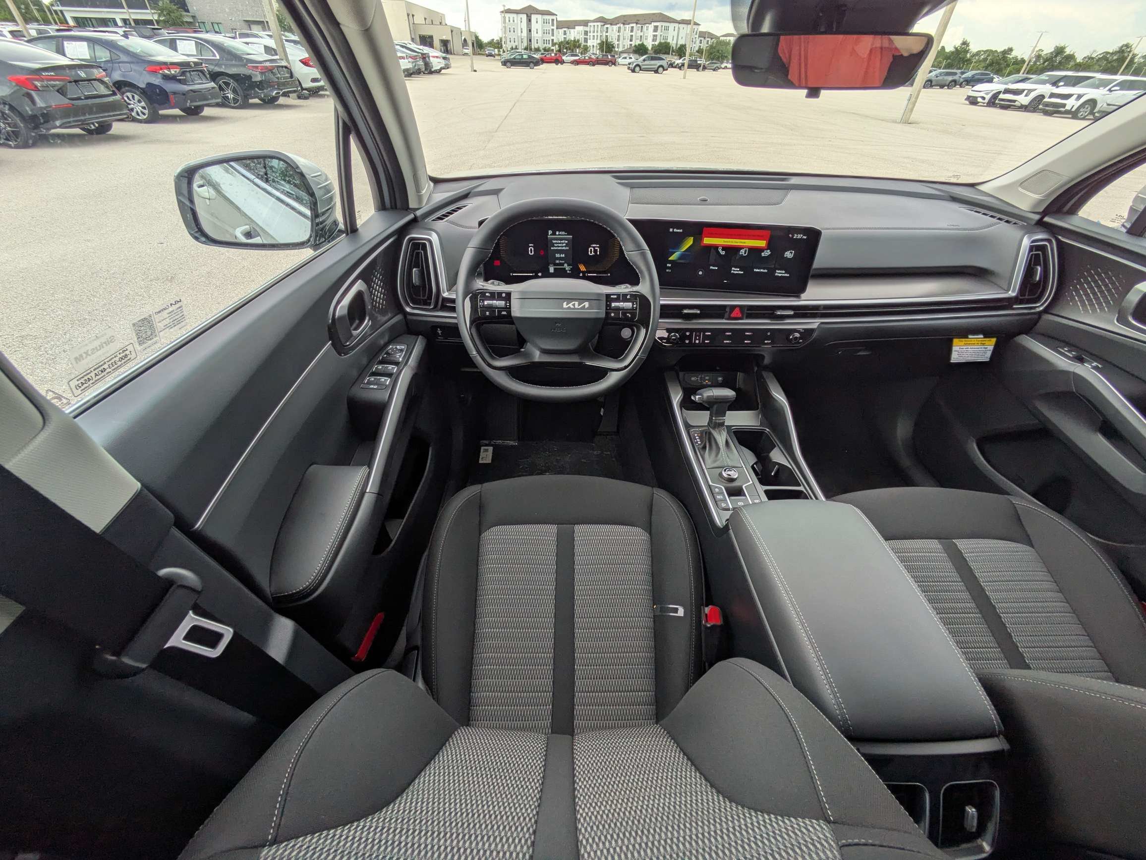 New 2026 Kia Sorento LX FWD image 17