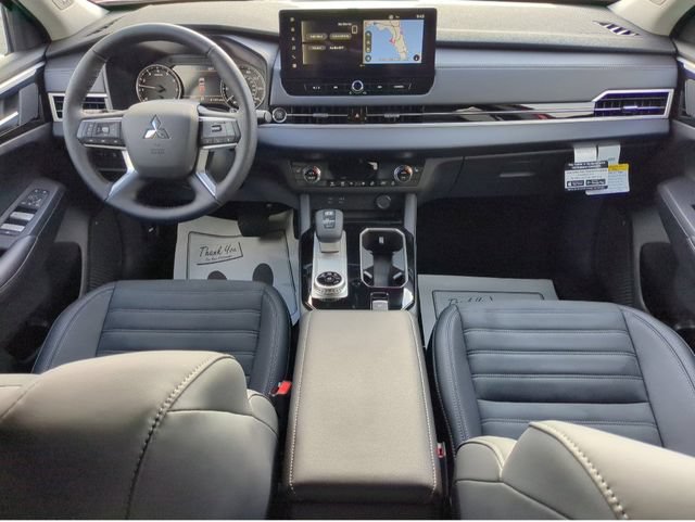 New 2026 Mitsubishi Outlander SE FWD image 16