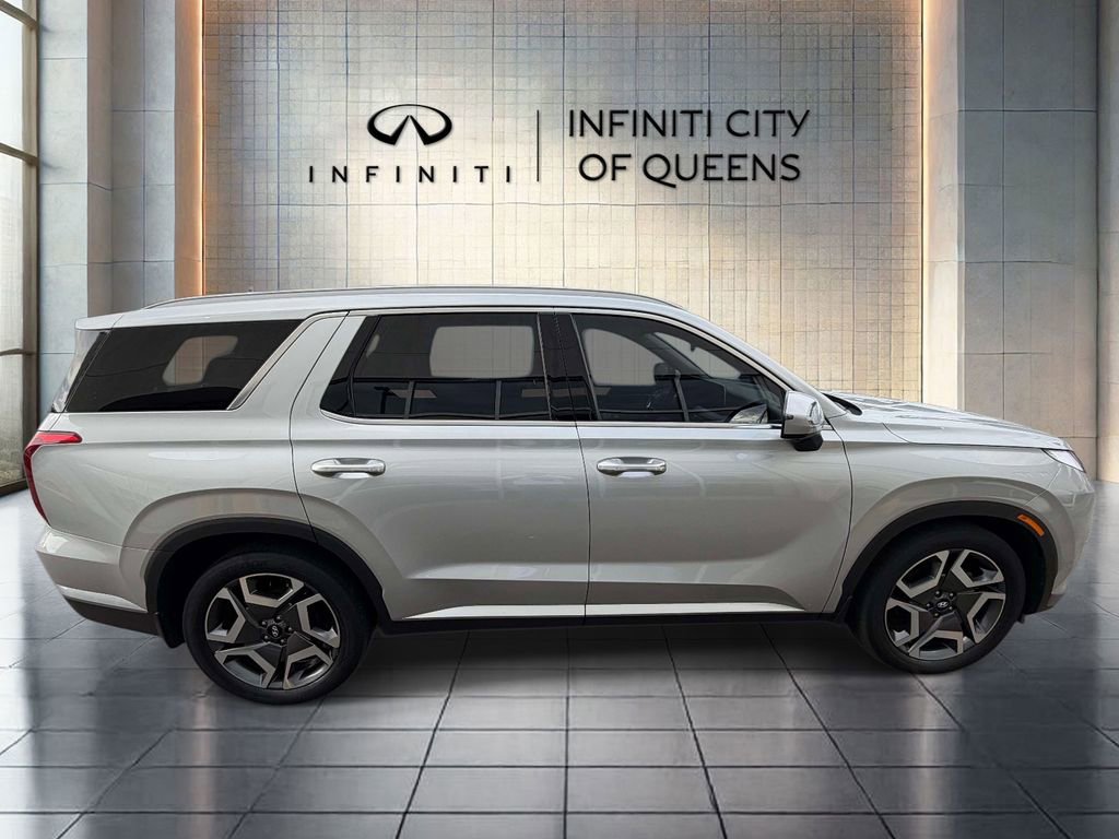 Used 2023 Hyundai Palisade SEL w/ Premium Package AWD/4WD image 4