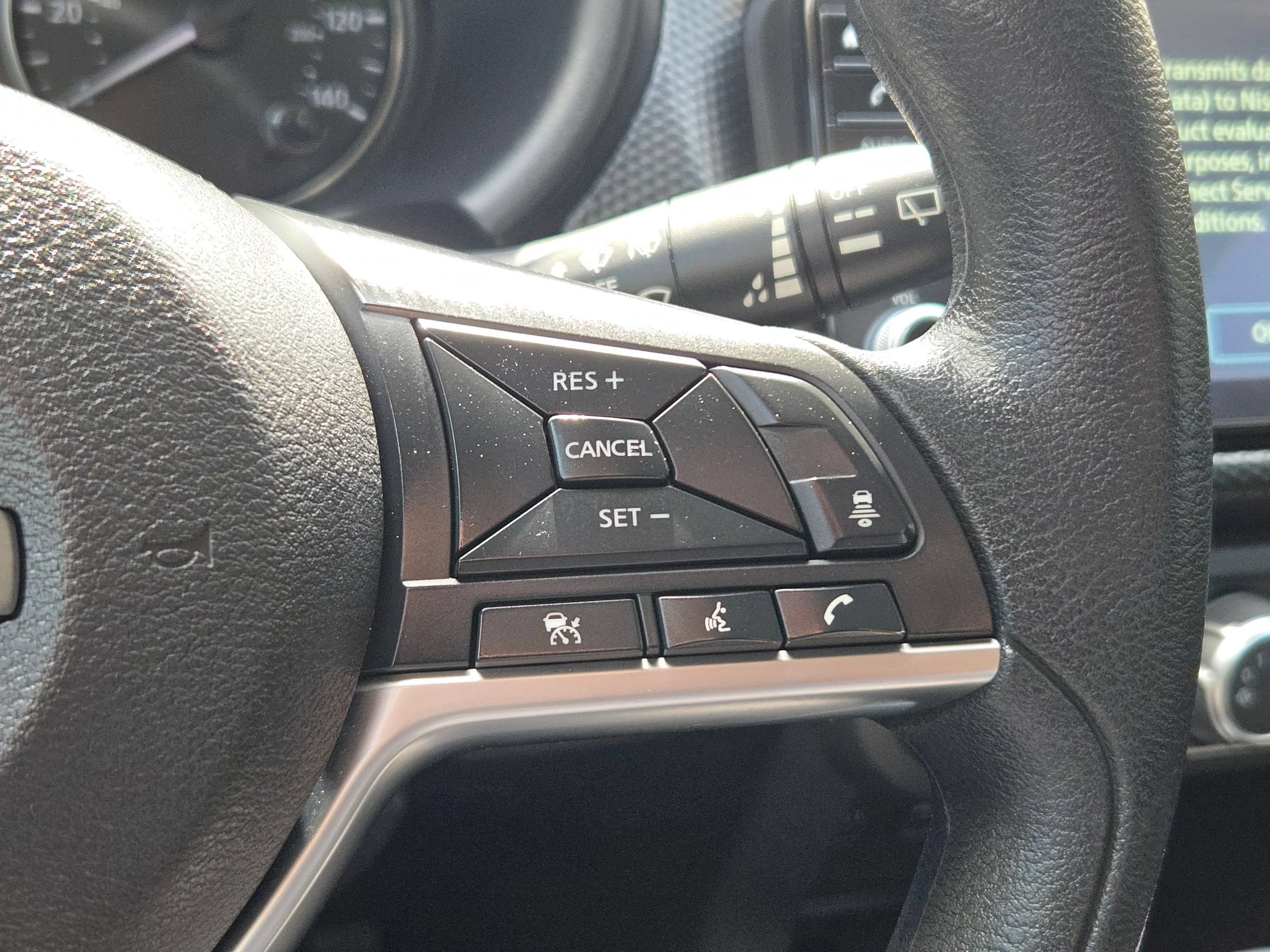 Used 2024 Nissan Kicks SV FWD image 20