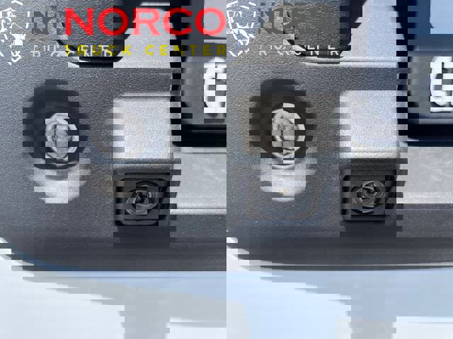 Used 2018 Chevrolet Express 2500 image 6