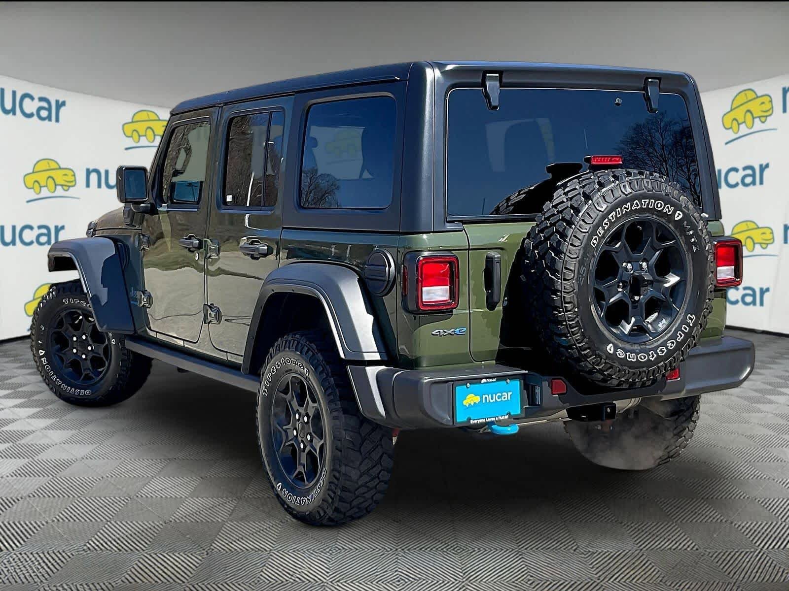 Used 2023 Jeep Wrangler Unlimited w/ Cold Weather Group AWD/4WD image 4