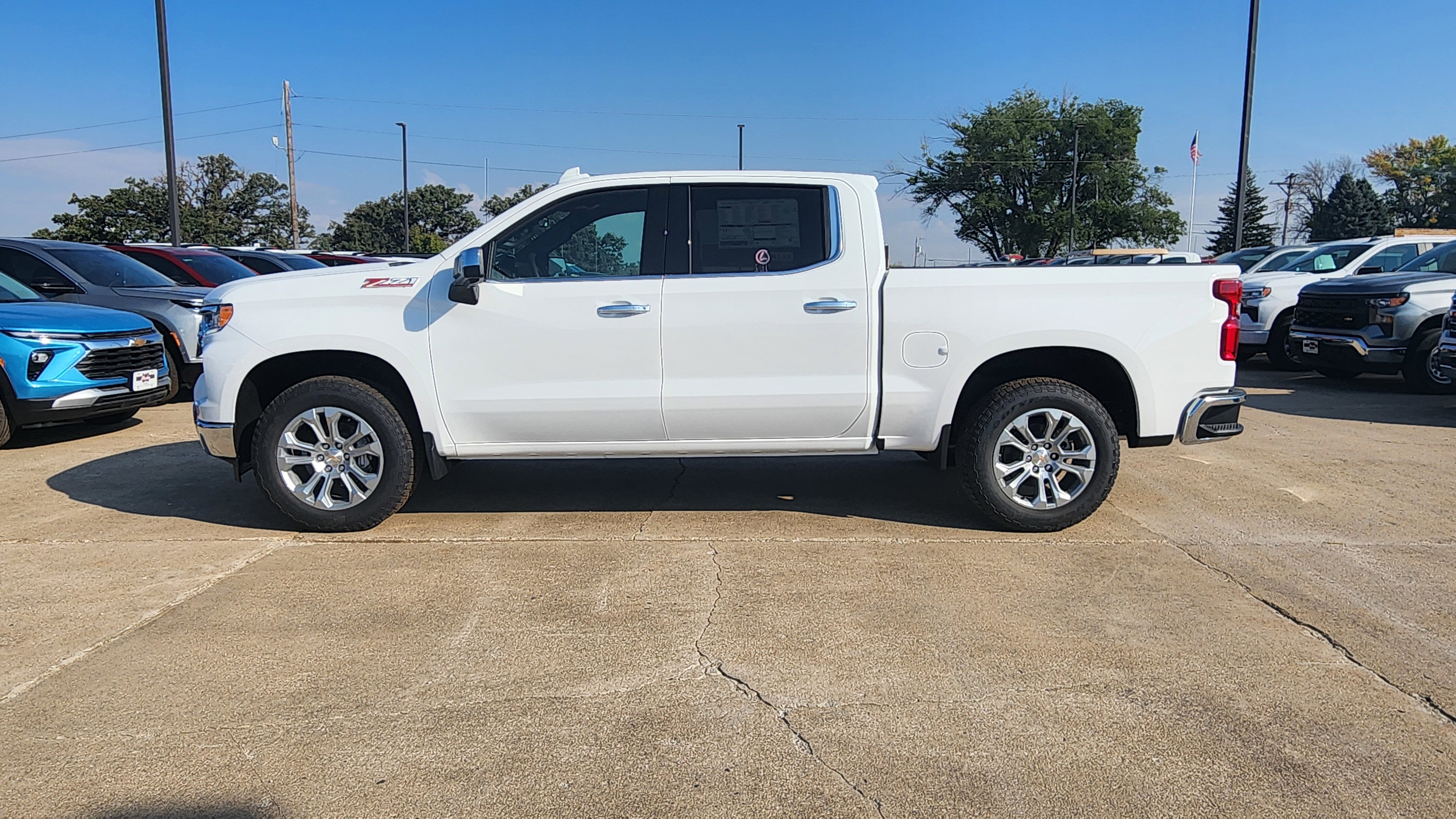 New 2026 Chevrolet Silverado 1500 LTZ w/ Z71 Off-Road Package image 8