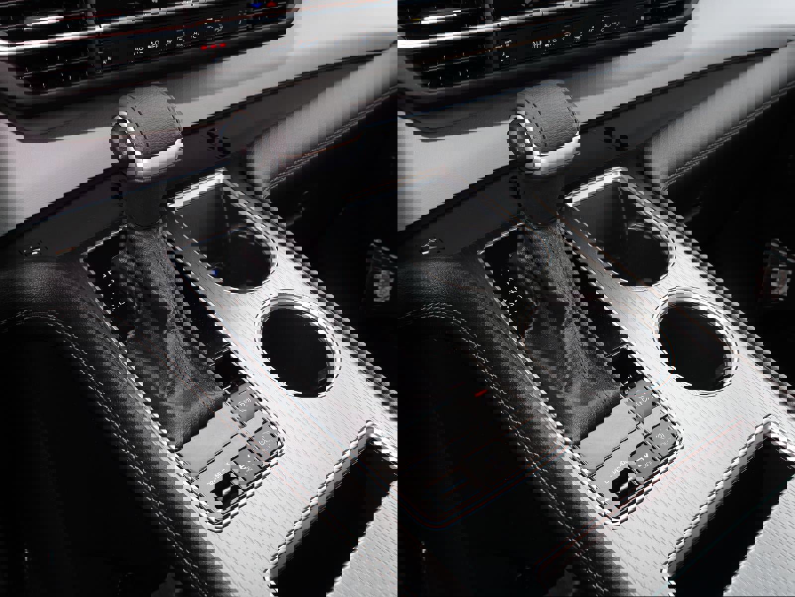 Used 2025 Toyota Sienna XLE w/ XLE Plus Package image 14