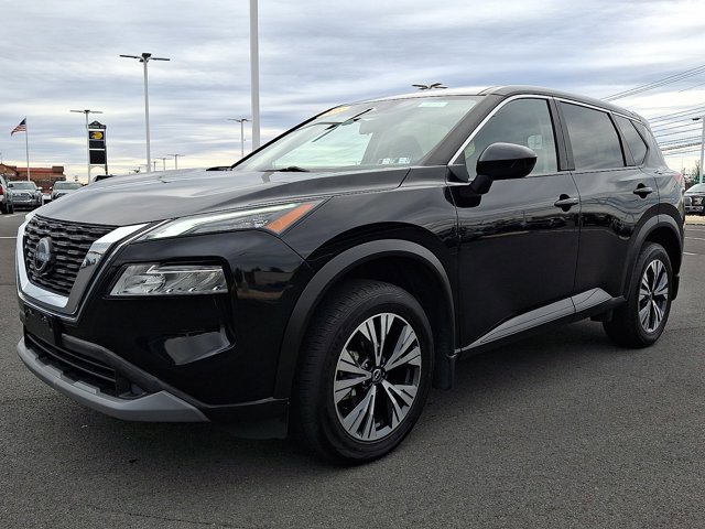 Used 2023 Nissan Rogue SV image 3