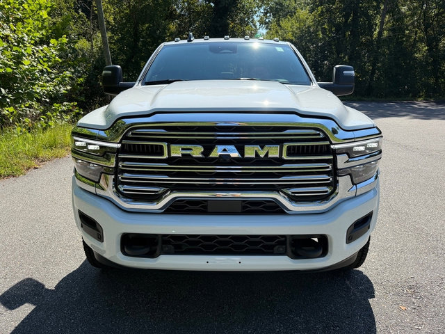 New 2026 RAM 4500 4x4 Crew Cab DRW image 4