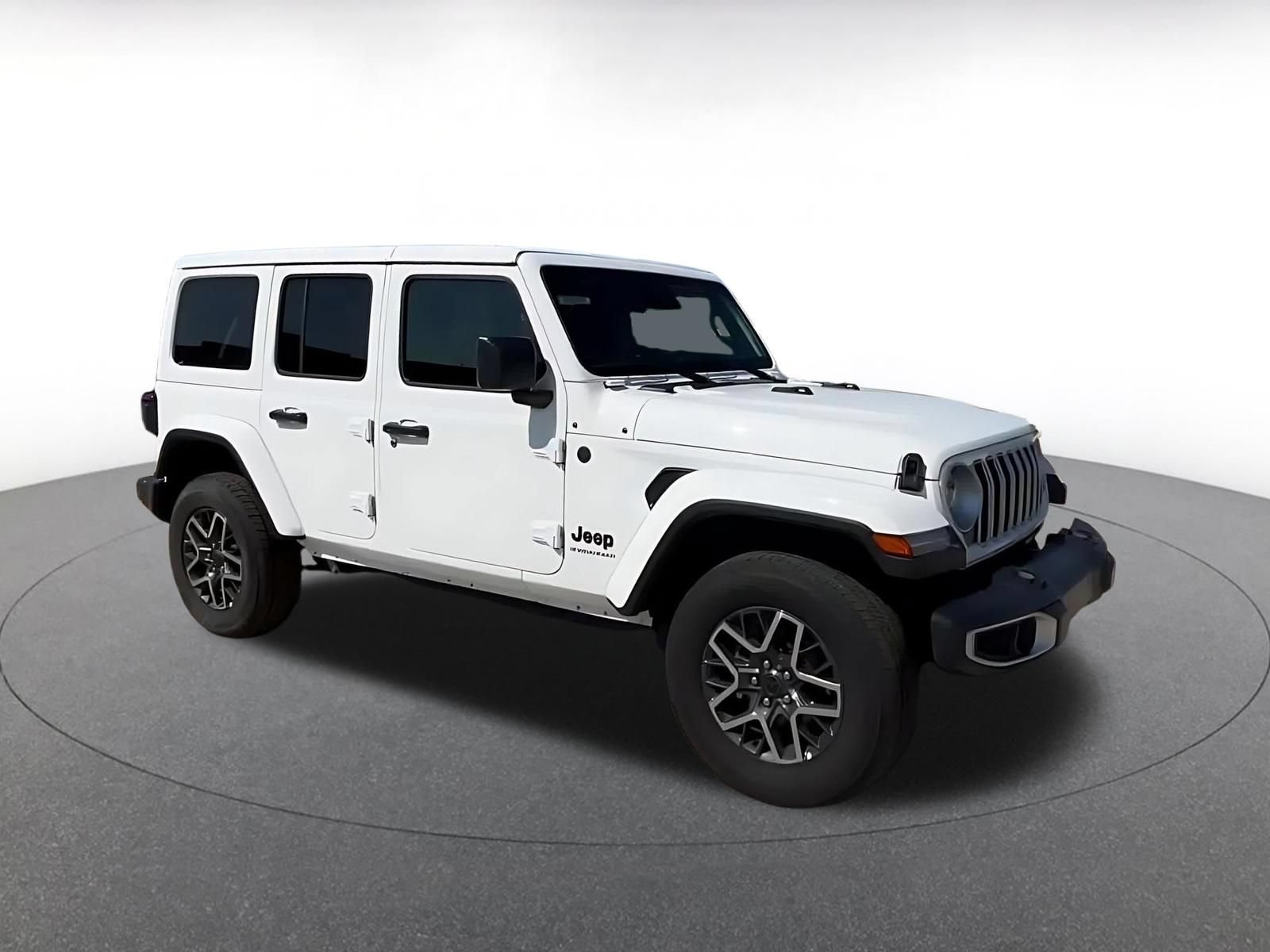 Used 2025 Jeep Wrangler Unlimited Sahara AWD/4WD image 2